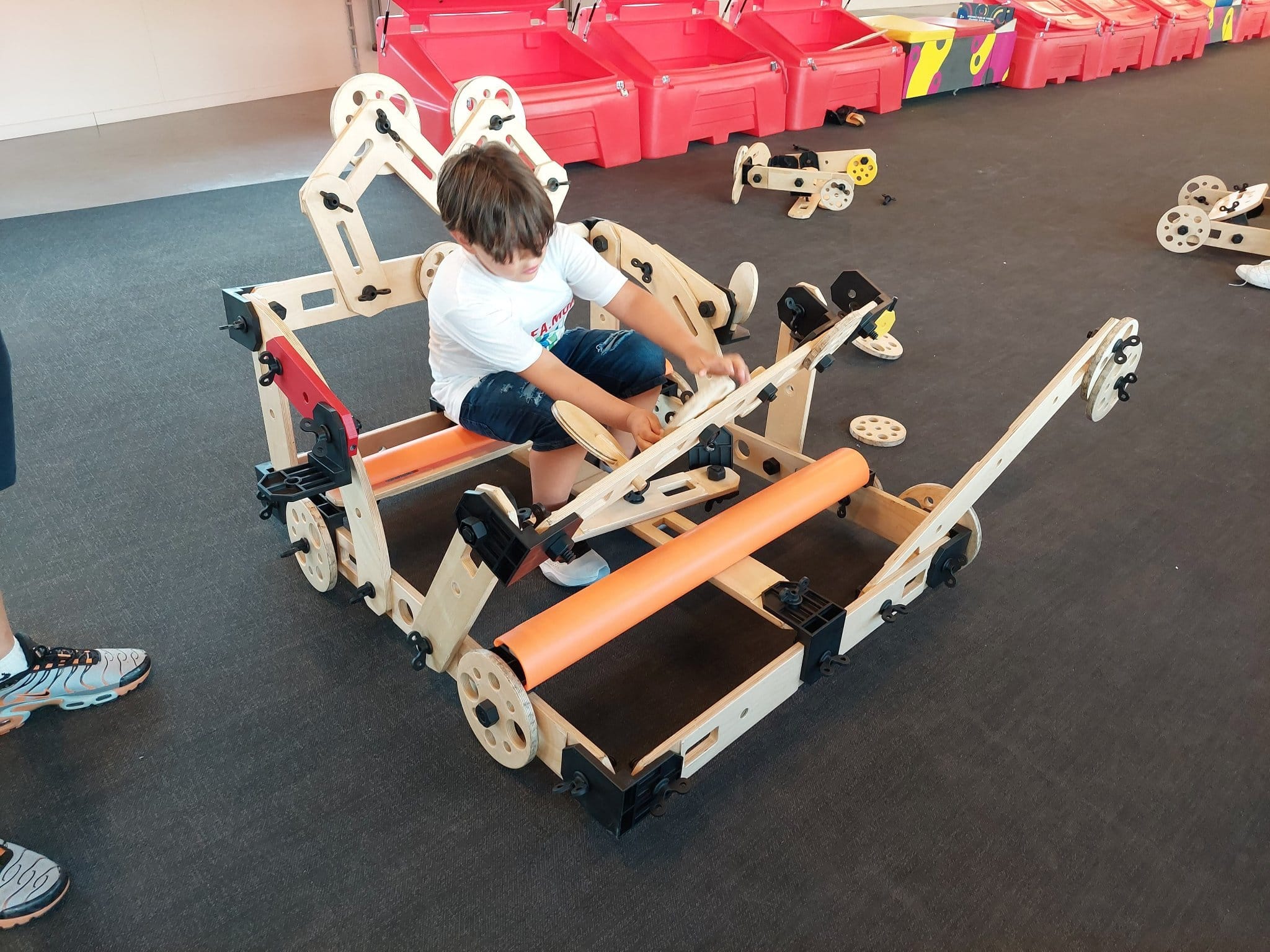 Construction mécano dans l'espace Ingeniocité SPARKOH!